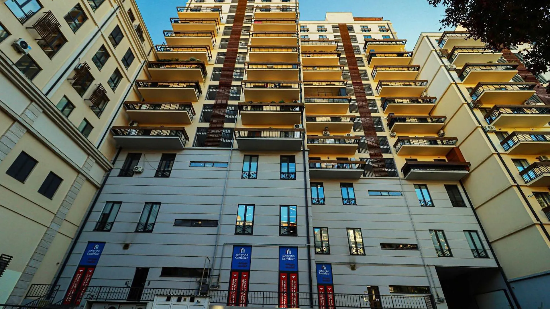 Apartment Modern 1Br Apt W Spacious Balcony & A Bathtub Tbilisi